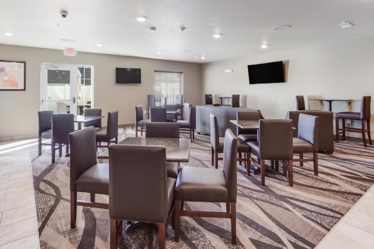 Cobblestone Inn&Suites - Holdrege Buitenkant foto
